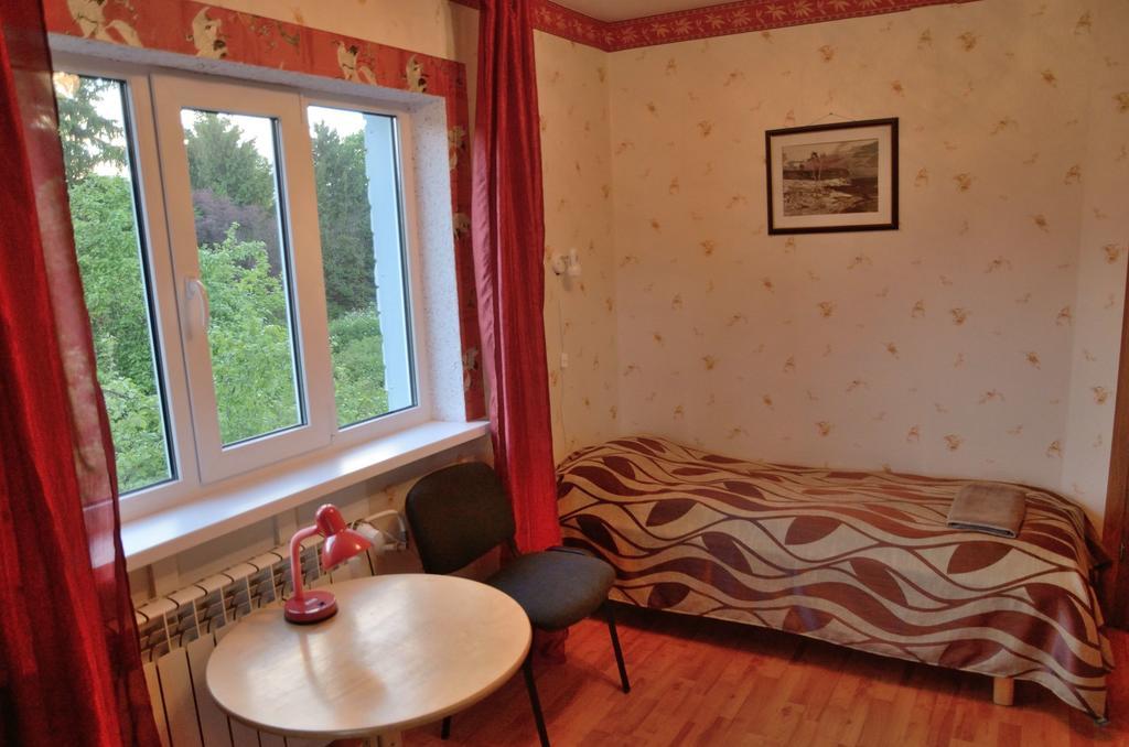 Oti Guesthouse Tallin Exterior foto